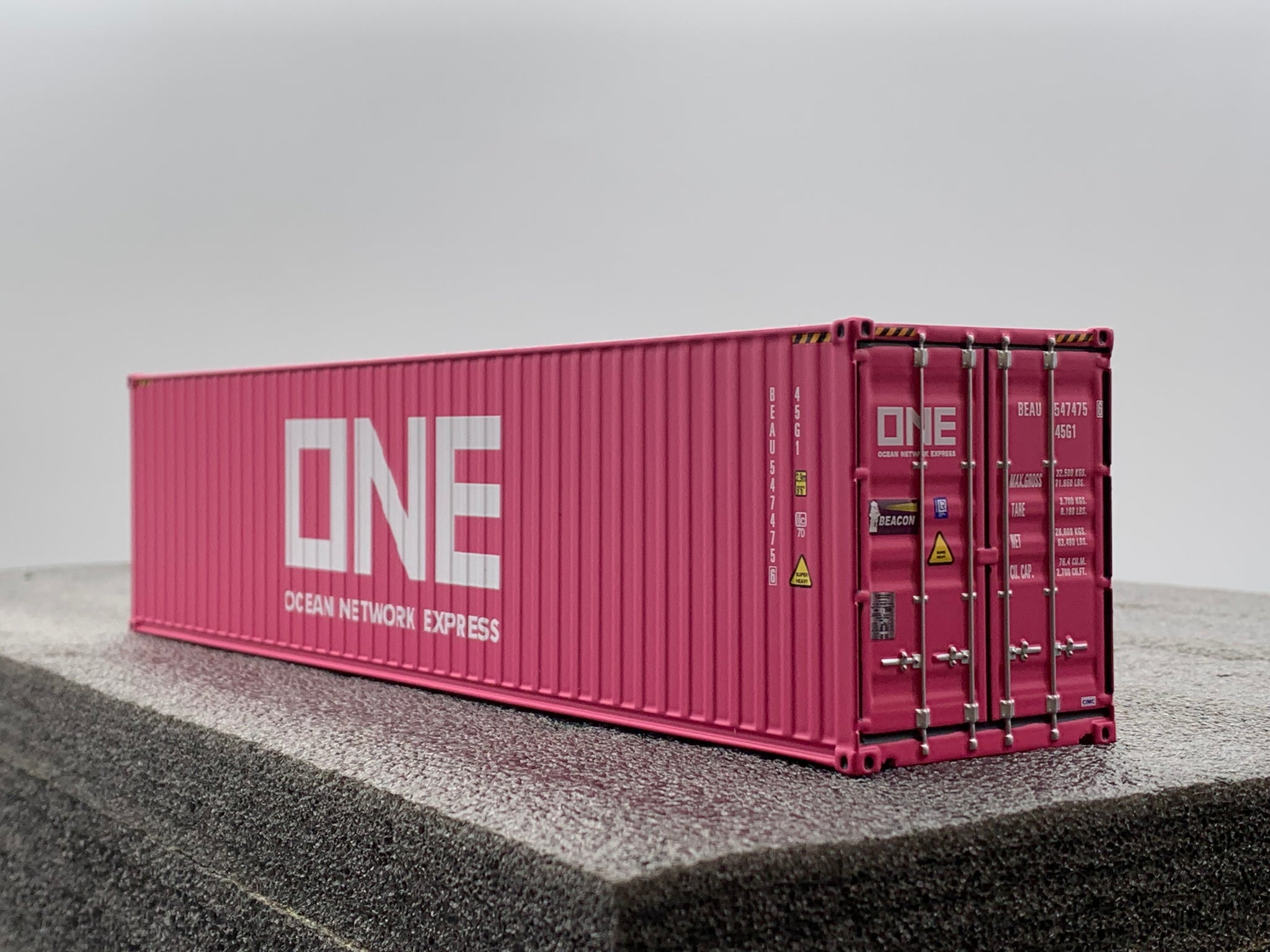 04-2137 | 40FT ONE Container – Maguires Models