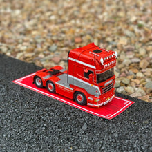 87506 | Solo Truck Display Matt "Tekno"