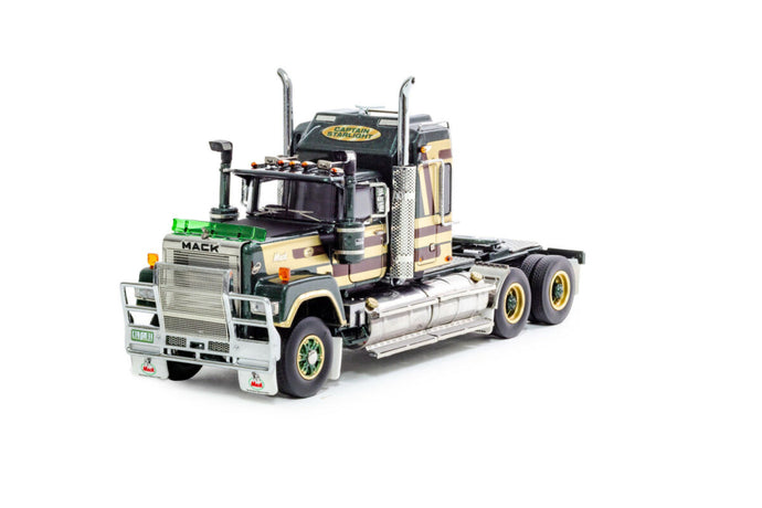 Z88011 | MACK BICENTENNIAL SUPER-LINER ''CAPTAIN STARLIGHT''