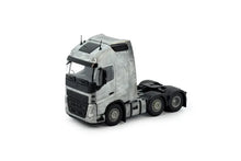 84195 | Volvo FH05 Globetrotter XL 6x2 Twin Steer Kit