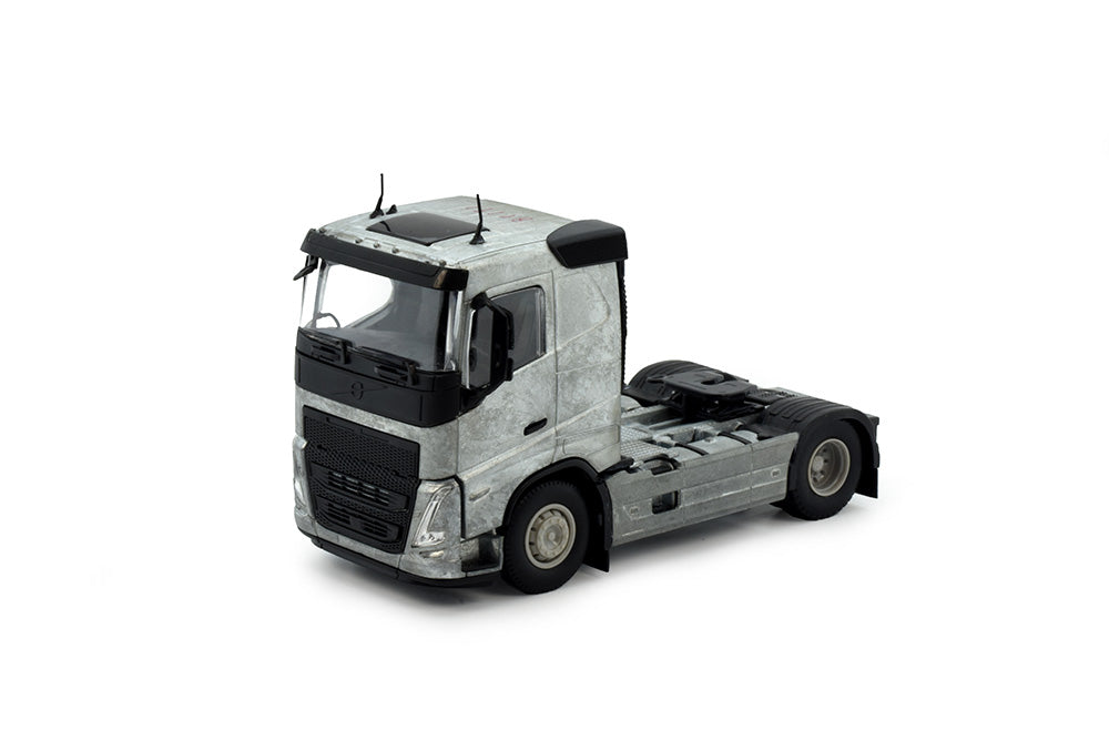 84597 | Volvo FH05 low cab 4x2 tractor kit
