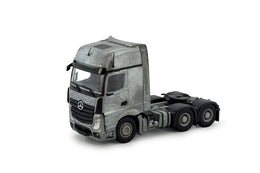 84924 | MP05 Actros Giga space 6x4 tractor chassis kit