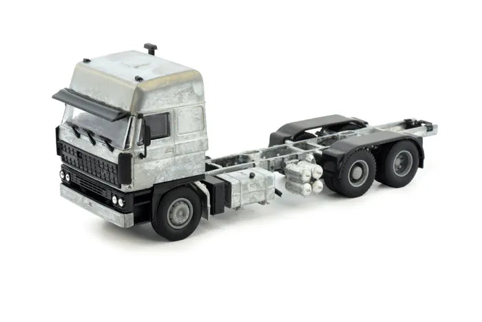 85740 | DAF 3300 Space Cab 6x2 Rigid Chassis Kit