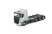 86772 | Scania NGR Low Cab 8x4 Rigid Chassis Kit