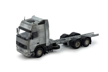 83172 | Volvo FH01 Globetrotter XL 6x2 rigid chassis kit