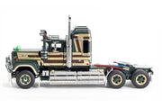 Z88010 | Drake; MACK BICENTENNIAL SUPER-LINER ''CAPTAIN BLIGH''