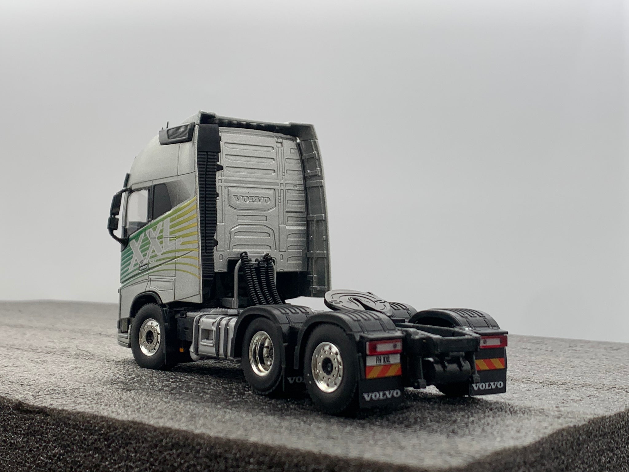 Bespoke Build on a Volvo FH500 Globetrotter Bespoke Build on a Volvo FH500 Globetrotter