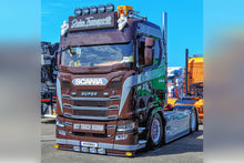01-4962 | John Transports