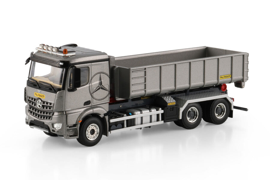 04-2239 | Mercedes Benz Arocs MP4 Rigid with Hooklift System