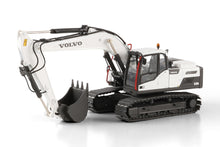 64-2017 | Volvo EC220D White